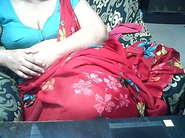 Indianbhabhimilf40 webcam