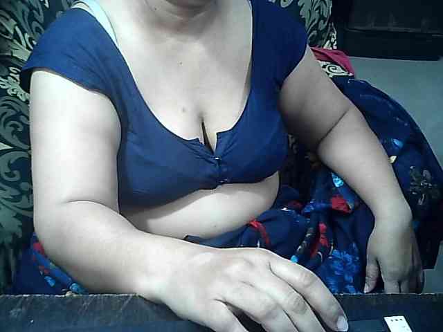 Indianbhabhimilf40 webcam