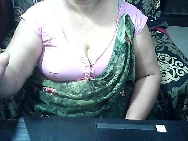 Indianbhabhimilf40 webcam