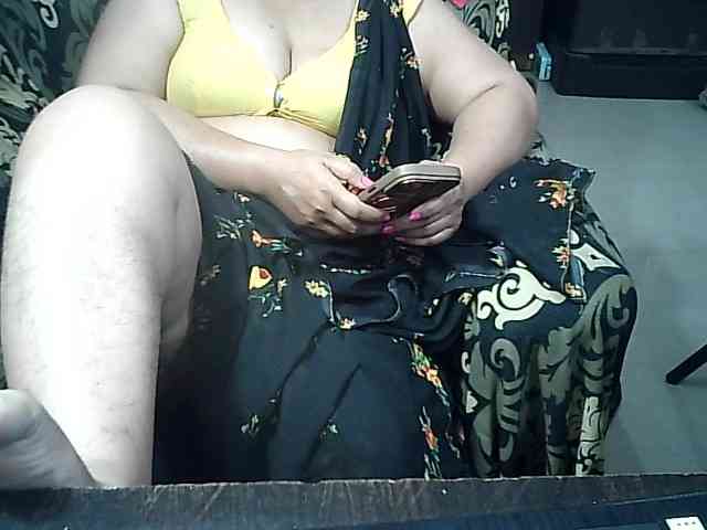 Indianbhabhimilf40 webcam