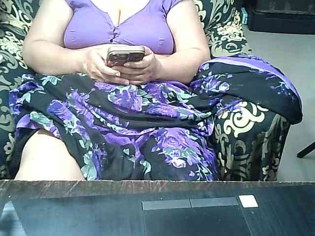 Indianbhabhimilf40 webcam