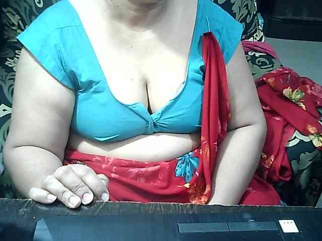 Indianbhabhimilf40 webcam