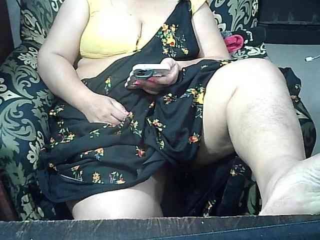 Indianbhabhimilf40 webcam