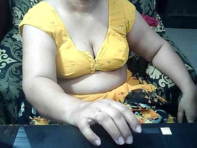 Indianbhabhimilf40 webcam