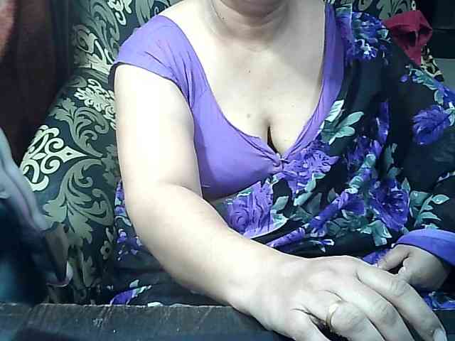 Indianbhabhimilf40 webcam