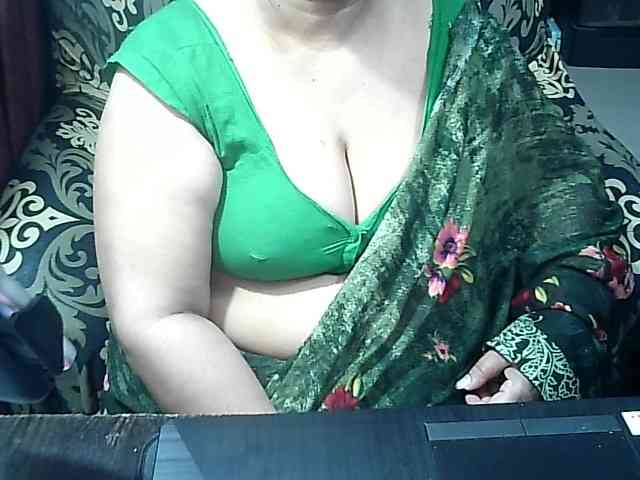 Indianbhabhimilf40 webcam