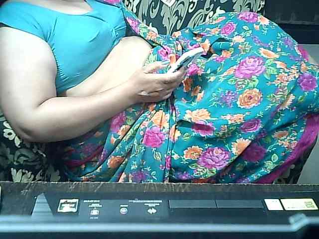 Indianbhabhimilf40 webcam