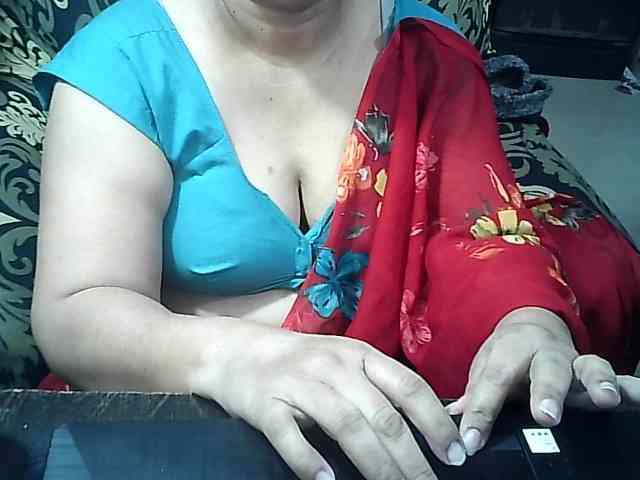 Indianbhabhimilf40 webcam