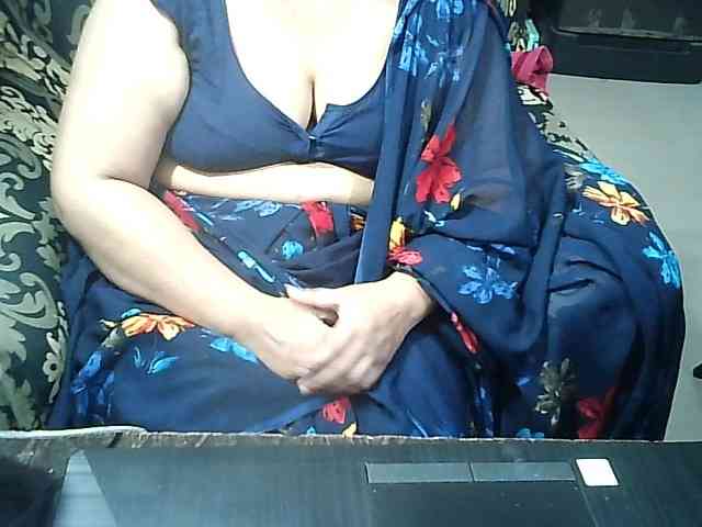Indianbhabhimilf40 webcam