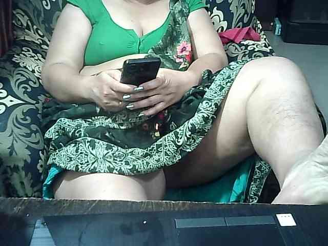 Indianbhabhimilf40 webcam