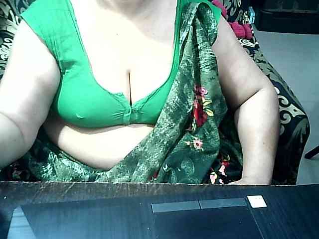 Indianbhabhimilf40 webcam