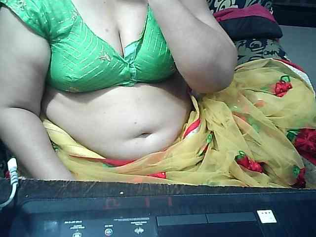 Indianbhabhimilf40 webcam