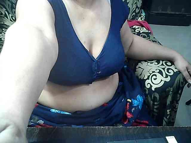 Indianbhabhimilf40 webcam