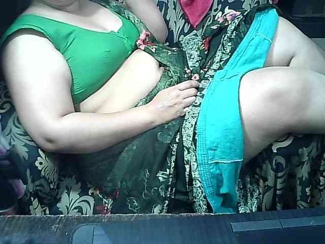 Indianbhabhimilf40 webcam
