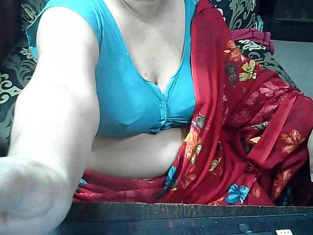 Indianbhabhimilf40 webcam