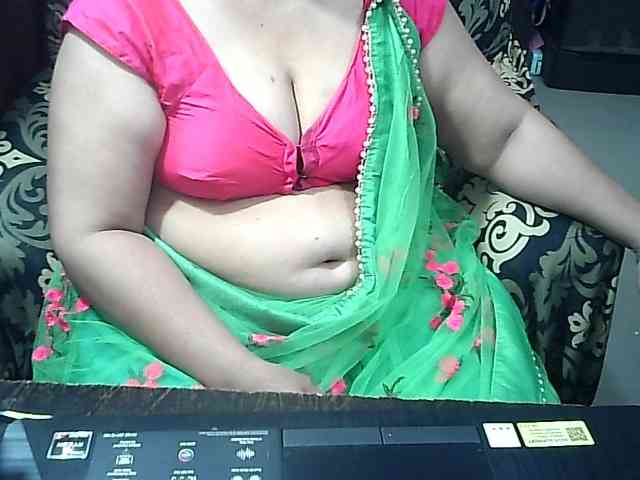Indianbhabhimilf40 webcam
