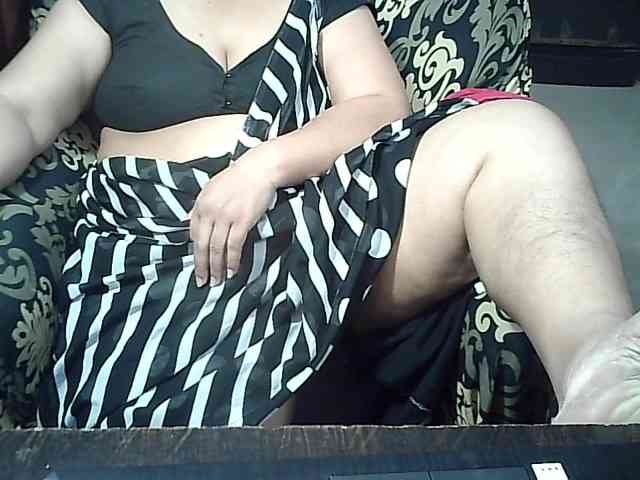 Indianbhabhimilf40 webcam