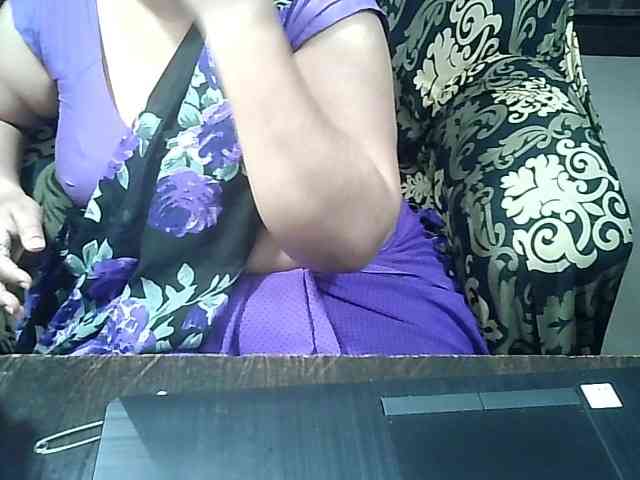 Indianbhabhimilf40 webcam