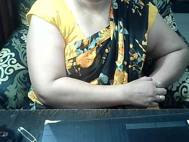 Indianbhabhimilf40 webcam