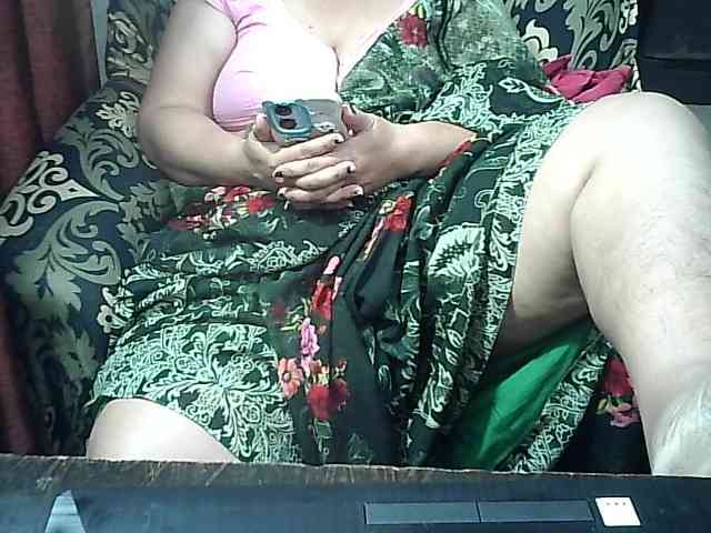 Indianbhabhimilf40 webcam