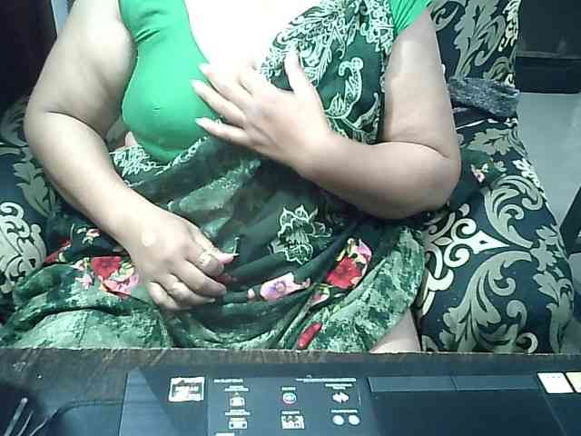 Indianbhabhimilf40 webcam