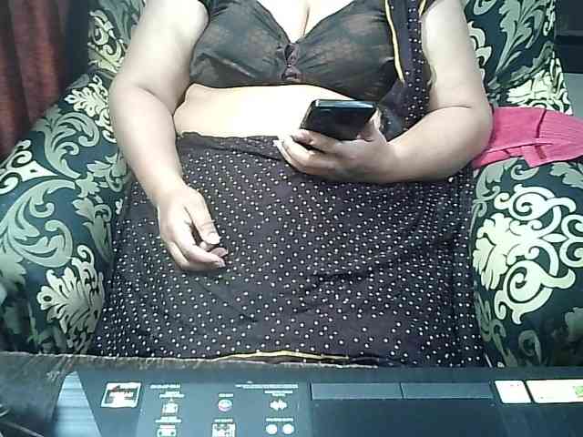 Indianbhabhimilf40 webcam