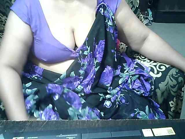 Indianbhabhimilf40 webcam