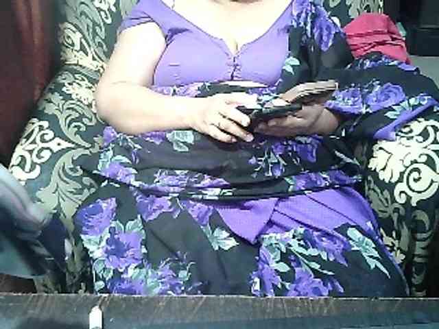 Indianbhabhimilf... Live Webcam on BongaCams