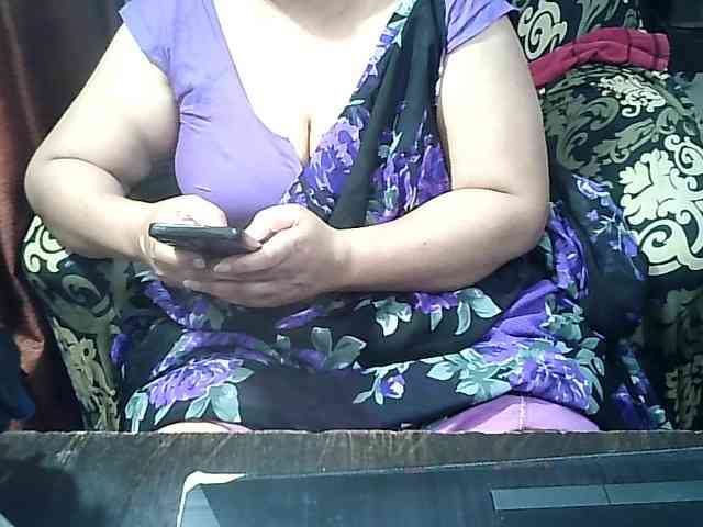 Indianbhabhimilf40 webcam