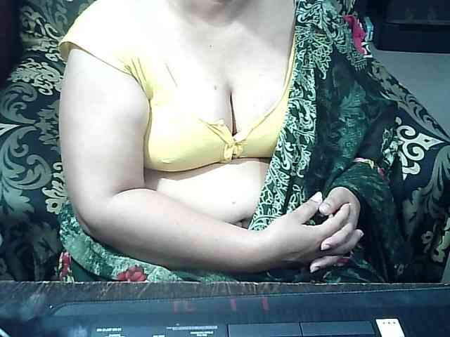 Indianbhabhimilf40 webcam