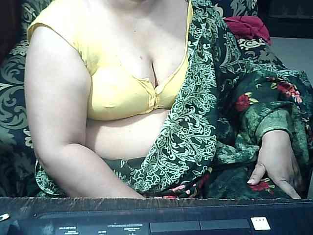 Indianbhabhimilf40 webcam