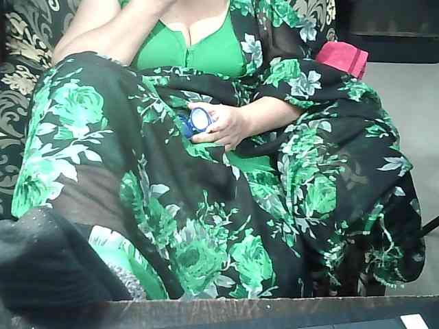 Indianbhabhimilf40 webcam