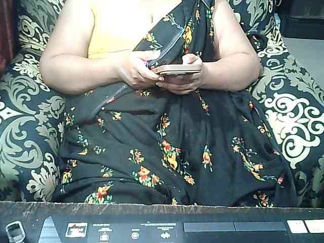 Indianbhabhimilf40 webcam