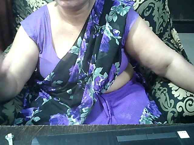 Indianbhabhimilf40 webcam