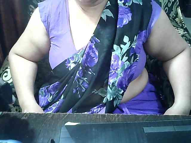 Indianbhabhimilf... Live Webcam on BongaCams