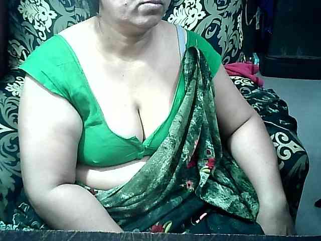 Indianbhabhimilf40 webcam