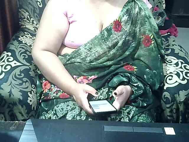 Indianbhabhimilf40 webcam