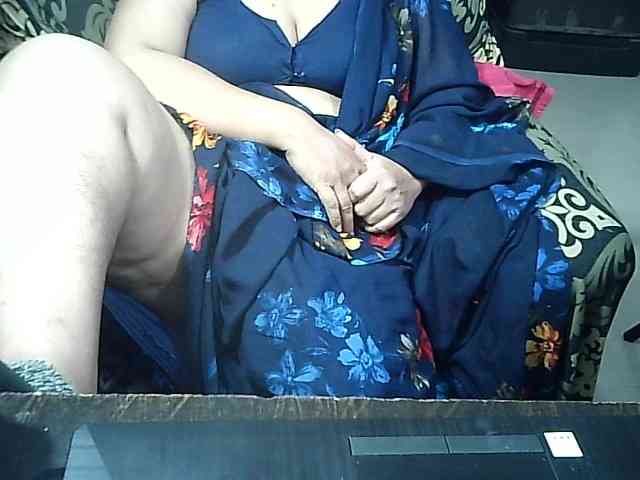 Indianbhabhimilf40 webcam