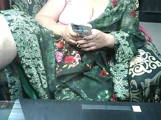 Indianbhabhimilf40 webcam