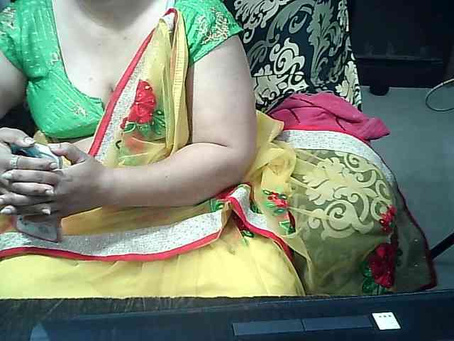Indianbhabhimilf40 webcam
