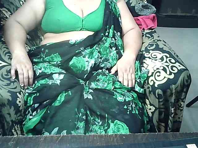 Indianbhabhimilf40 webcam