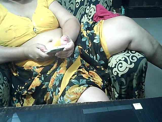 Indianbhabhimilf40 webcam