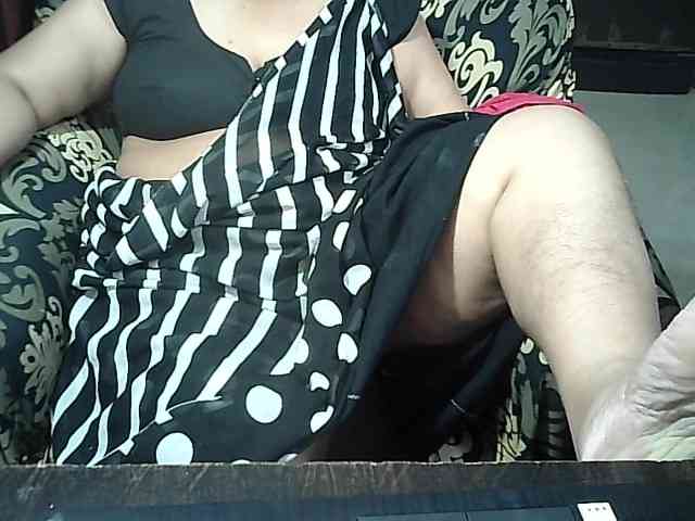 Indianbhabhimilf40 webcam