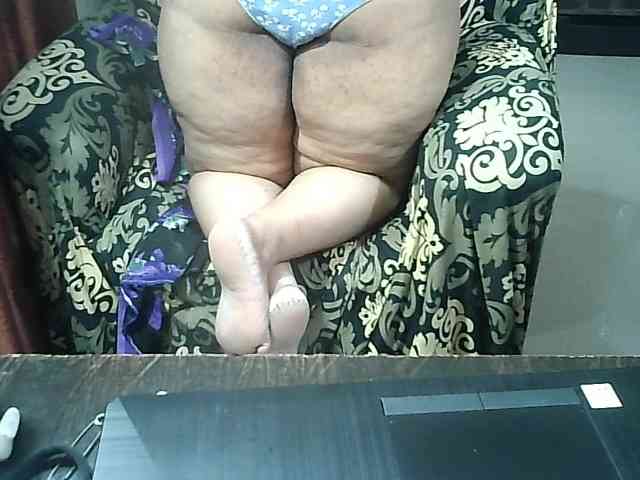 Indianbhabhimilf40 webcam