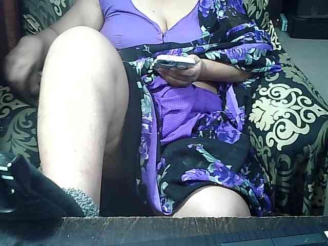 Indianbhabhimilf40 webcam