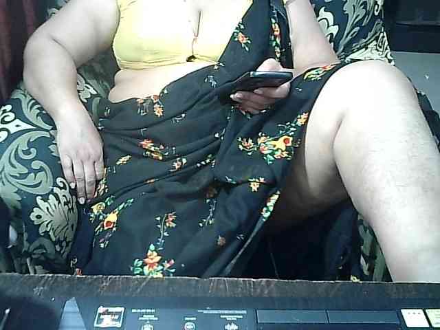 Indianbhabhimilf40 webcam