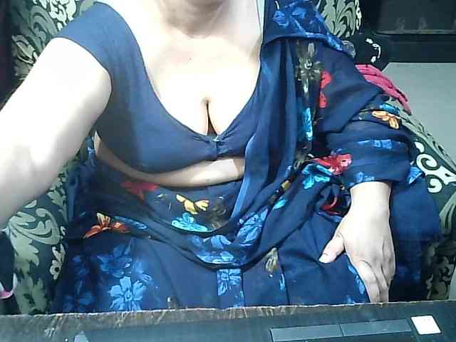 Indianbhabhimilf40 webcam