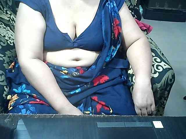 Indianbhabhimilf40 webcam