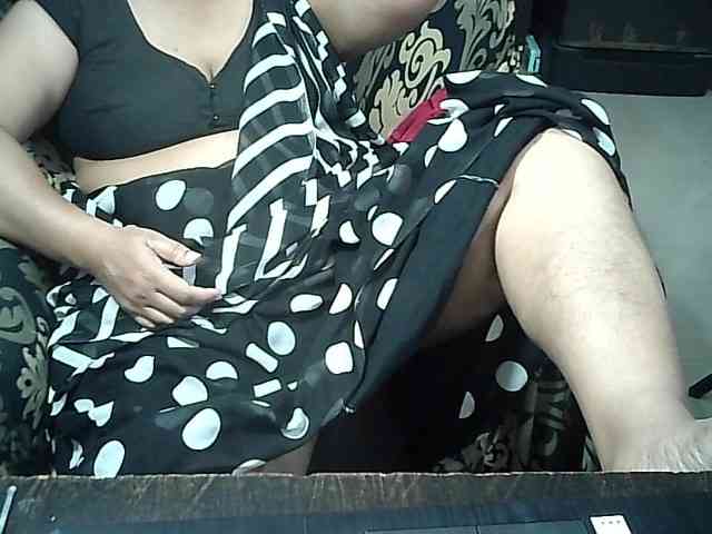 Indianbhabhimilf40 webcam