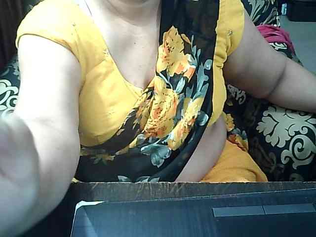 Indianbhabhimilf40 webcam